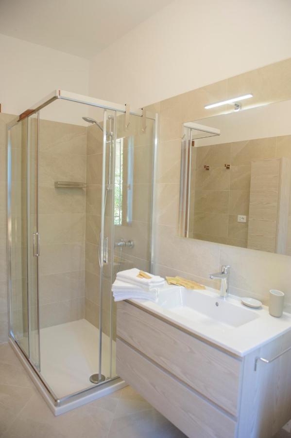 Casa Betty Appartement Peschiera del Garda Buitenkant foto